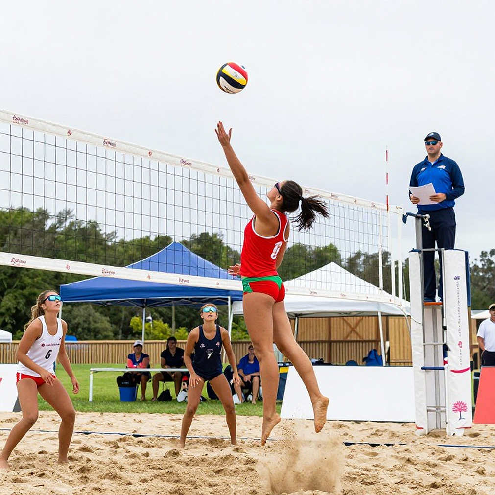 Nebraska hạ Creighton 3-0 và lập kỷ lục khán giả nội địa: Giá trị thật của bóng chuyền nữ nằm ngoài tỷ số